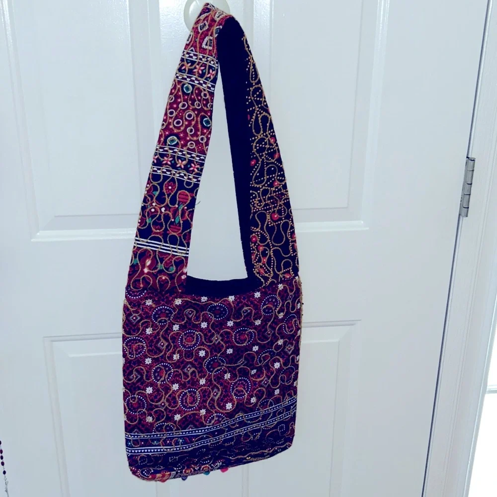 BOHEMIAN HOBO BAG